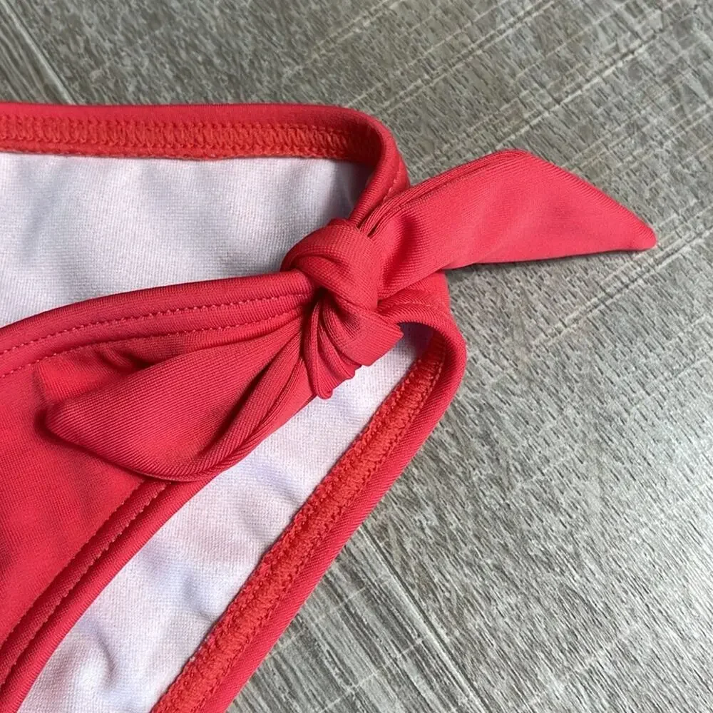 Billabong coral side